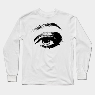 Beautiful eye makeup Long Sleeve T-Shirt